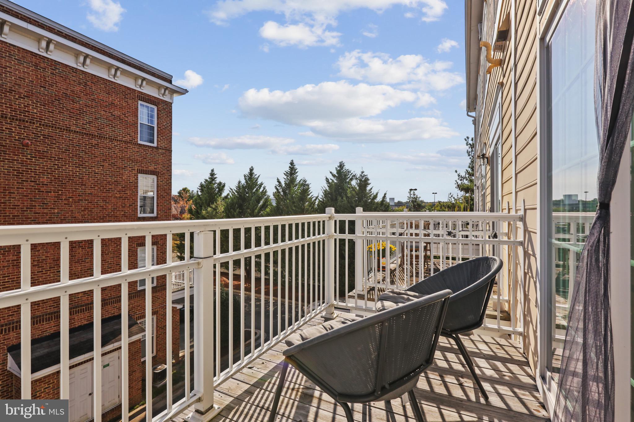 KENTLANDS - Residential