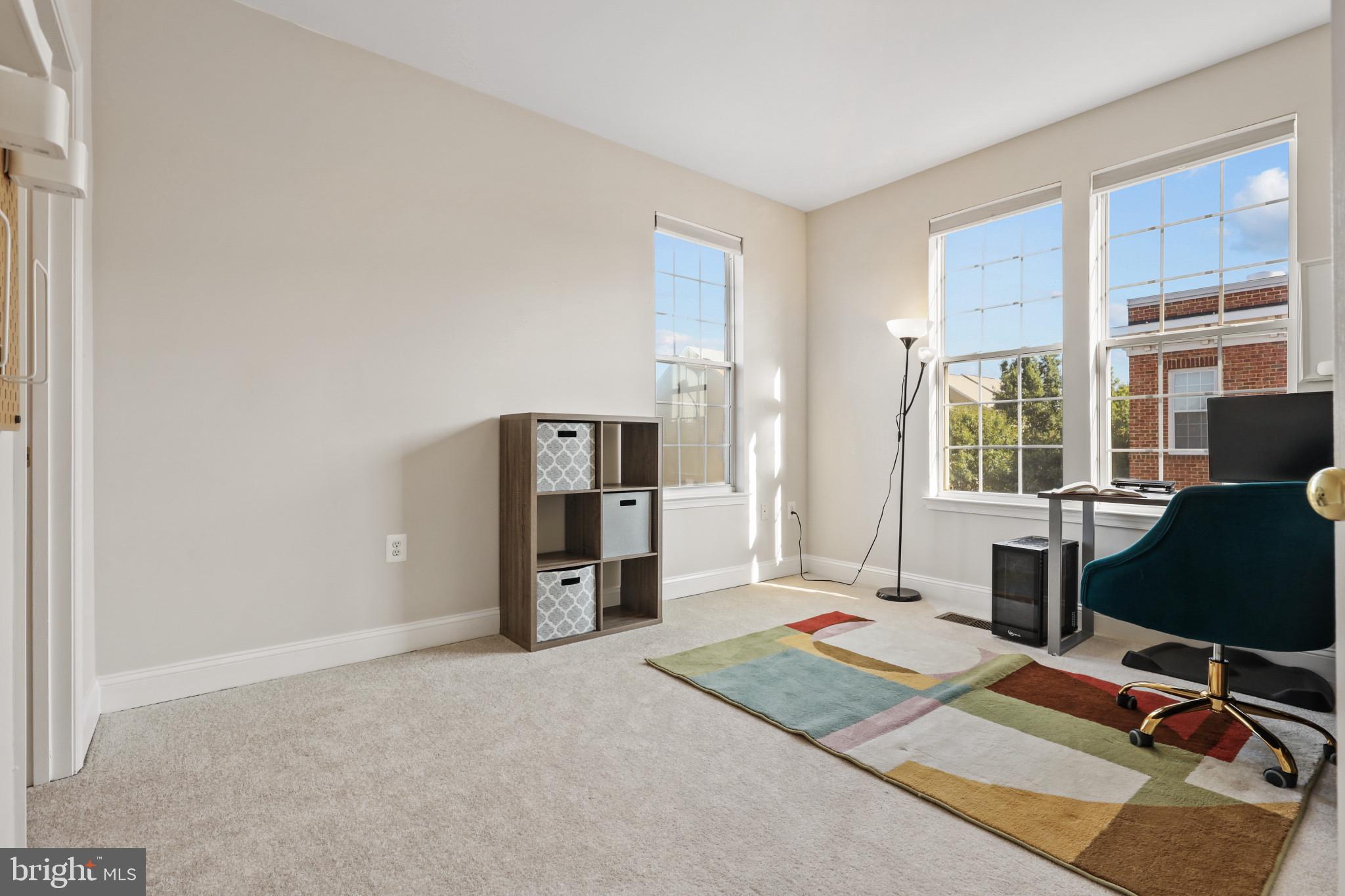 KENTLANDS - Residential