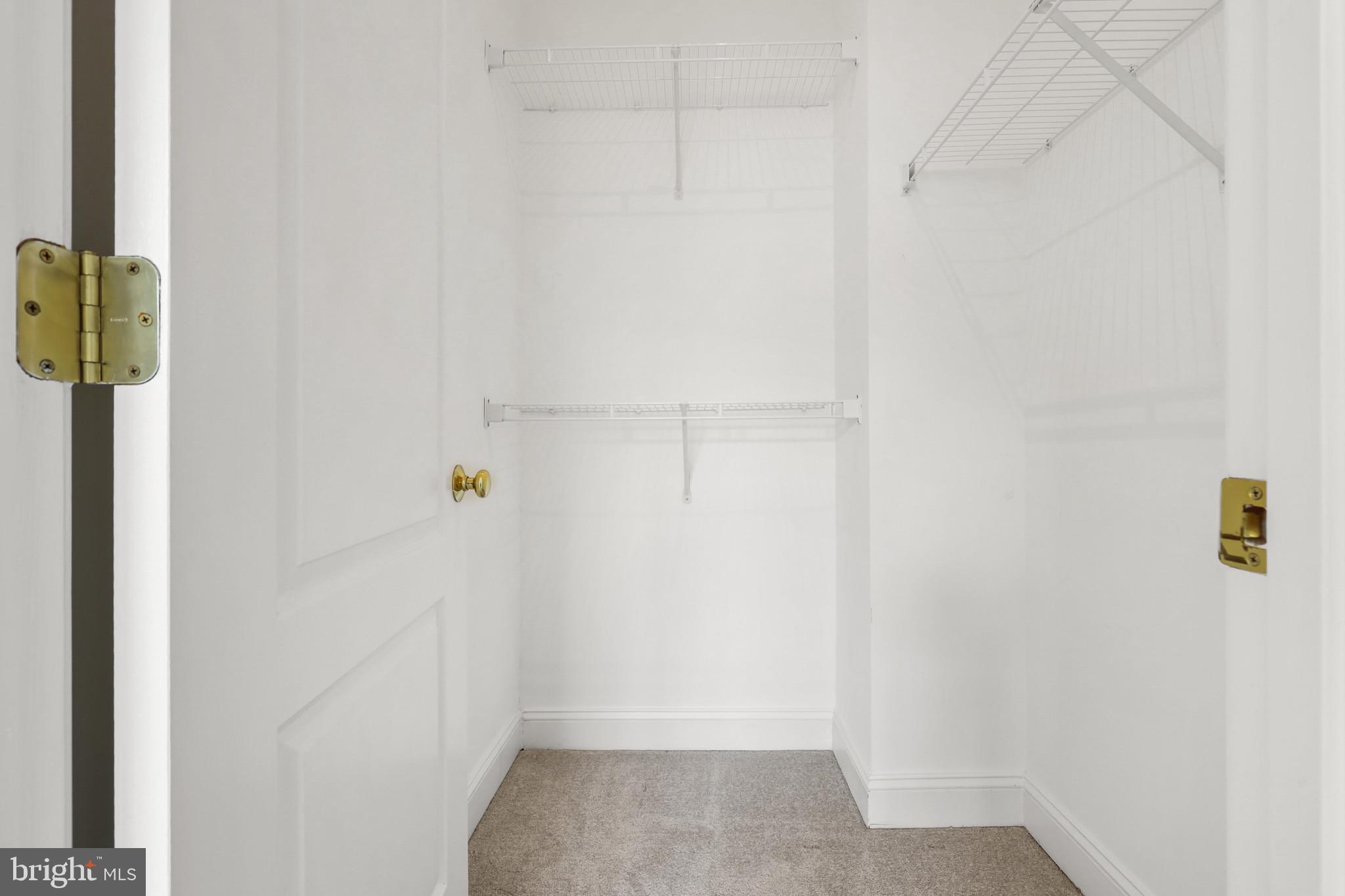 KENTLANDS - Residential