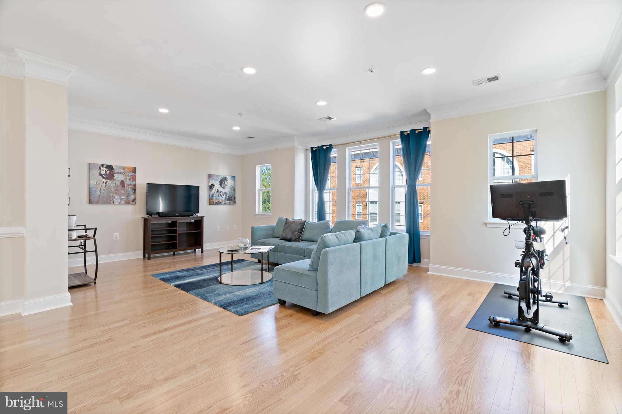 KENTLANDS - Residential