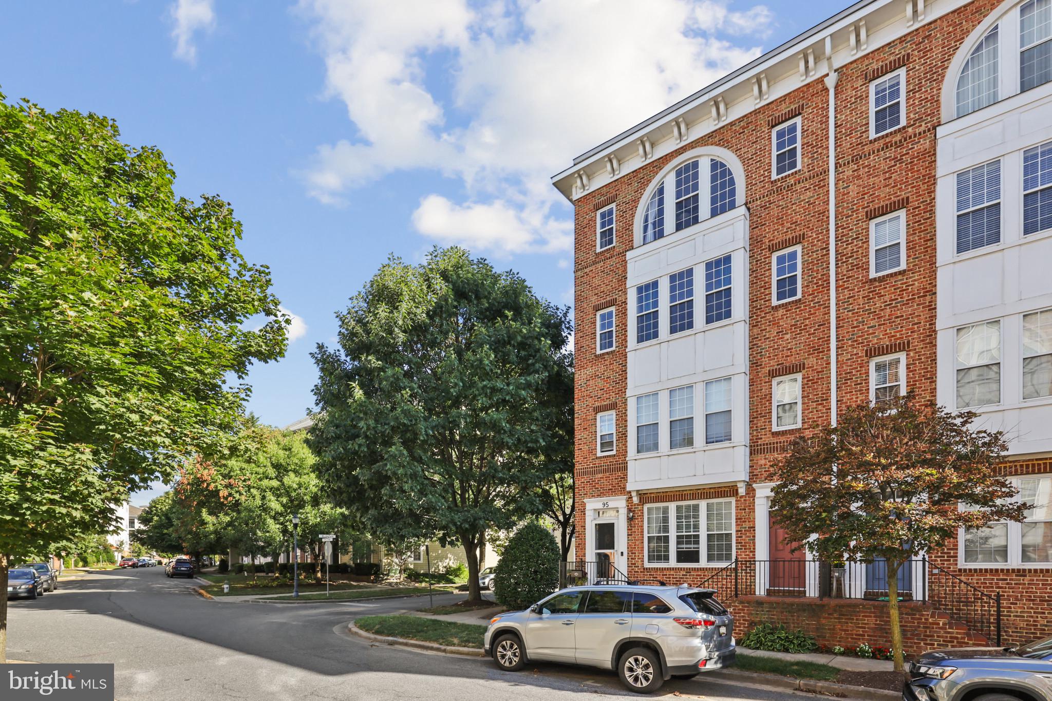 KENTLANDS - Residential