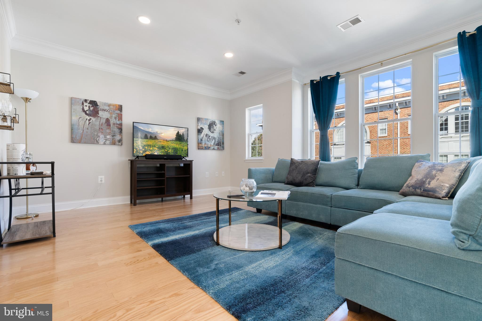 KENTLANDS - Residential