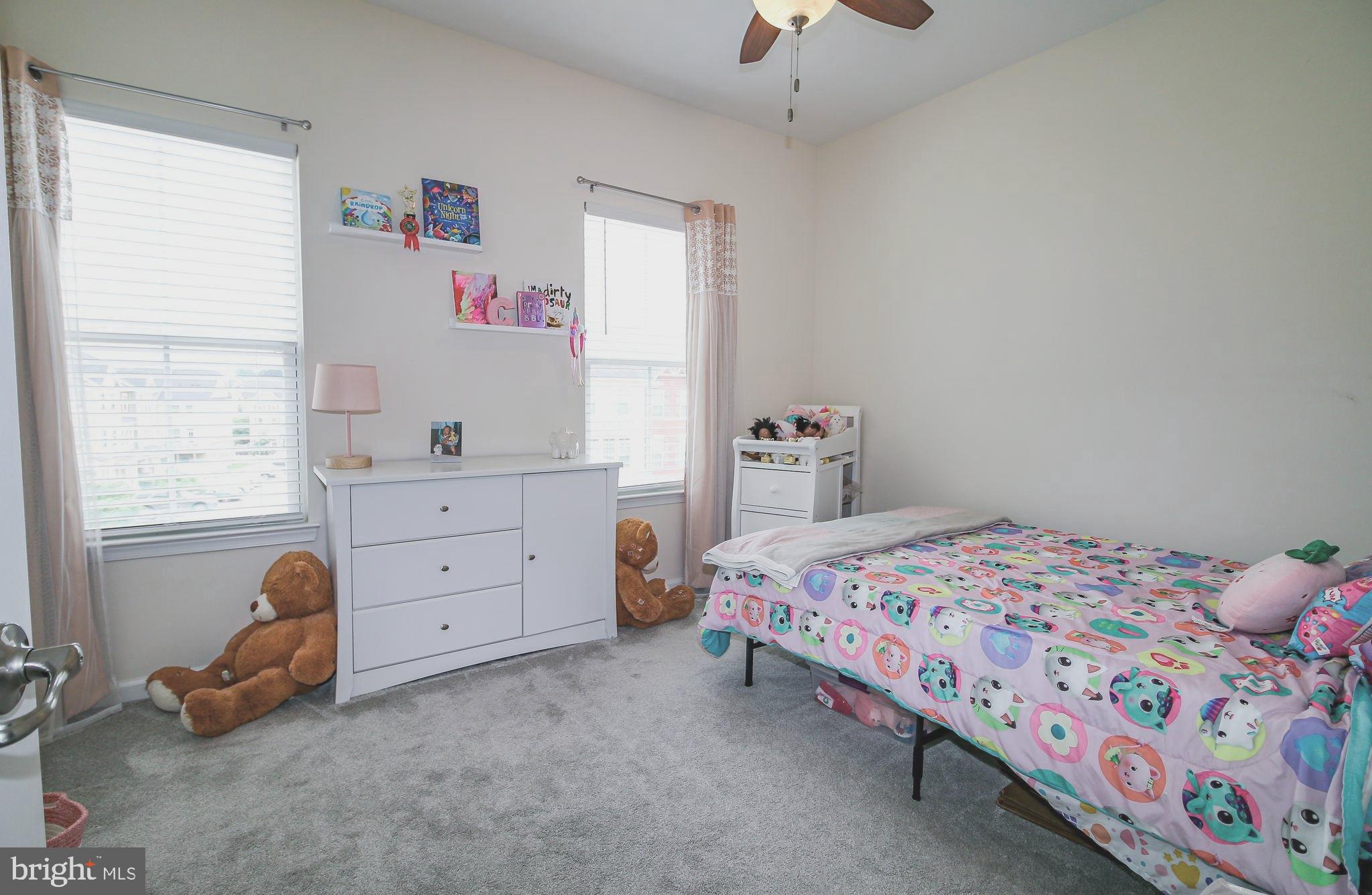 CREEKSIDE VILLAGE - Residential Lease