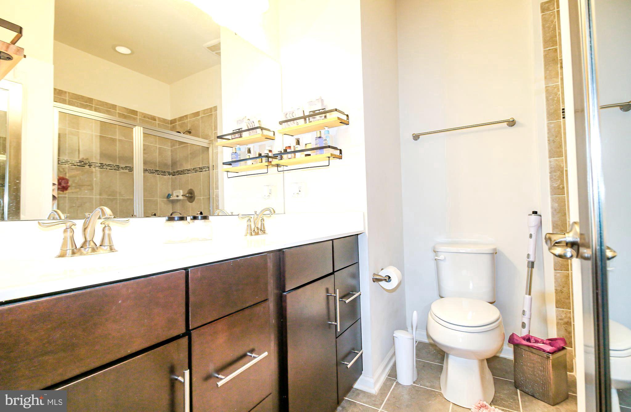 CREEKSIDE VILLAGE - Residential Lease