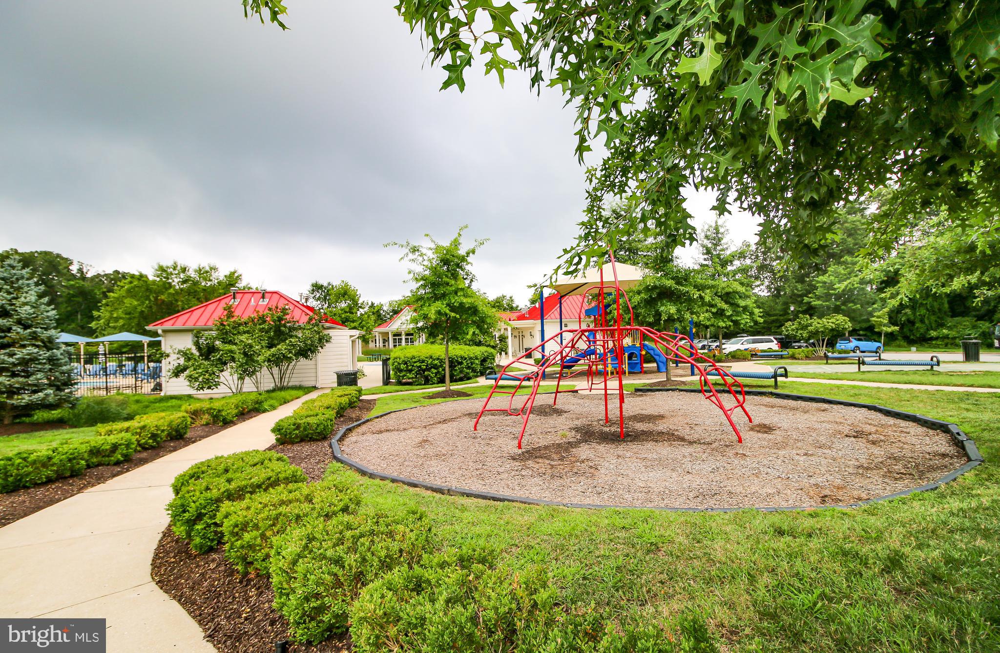 CREEKSIDE VILLAGE - Residential Lease