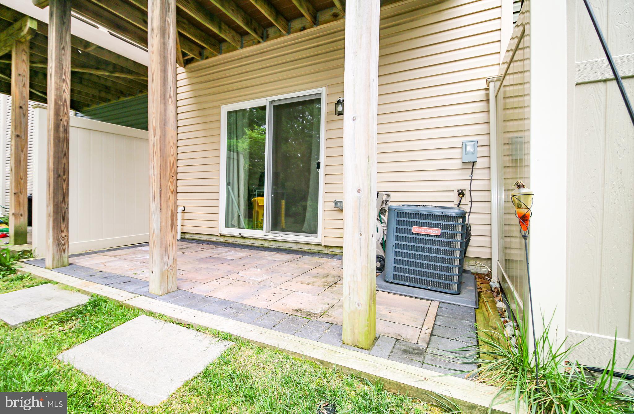 CREEKSIDE VILLAGE - Residential Lease