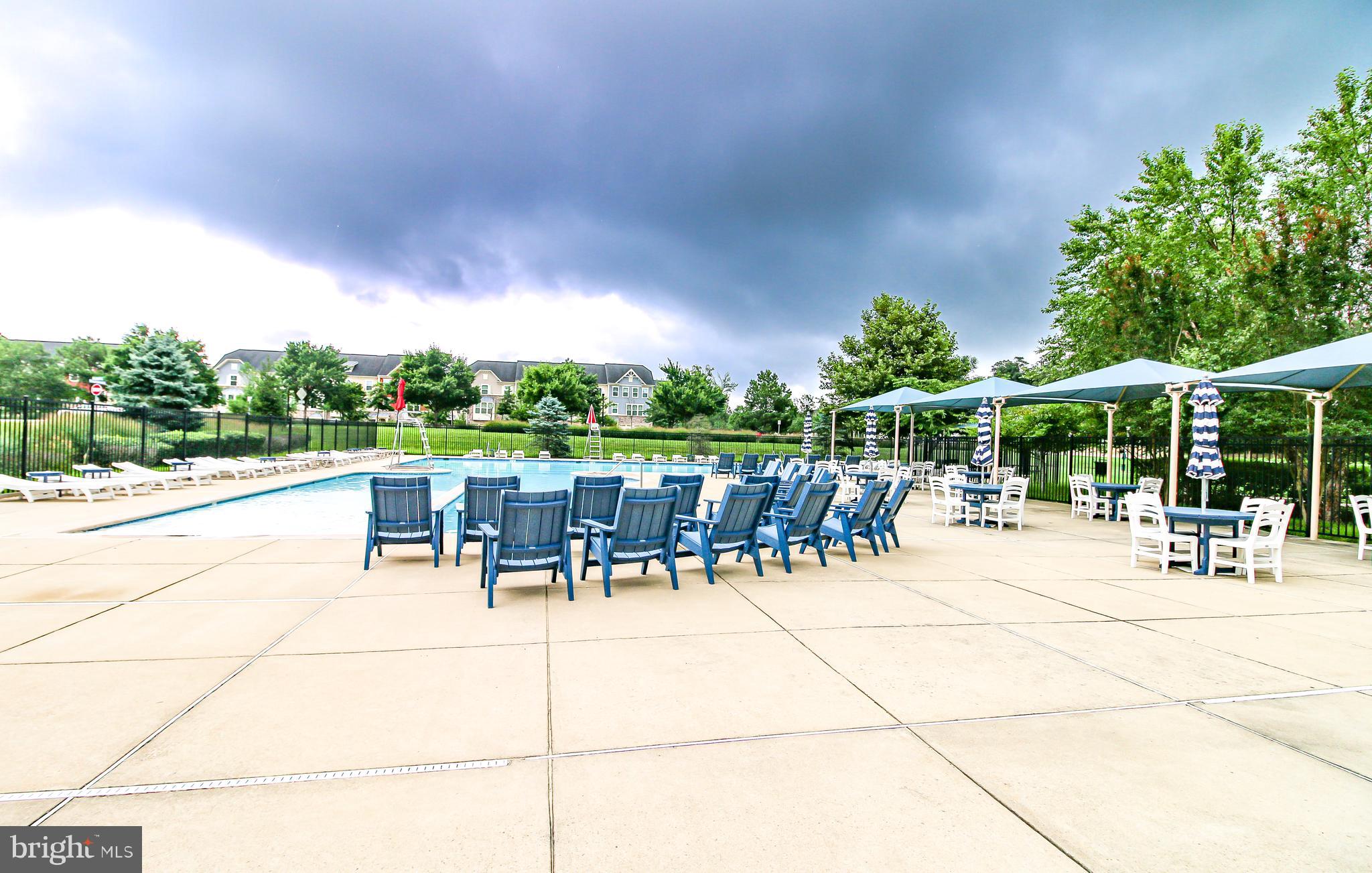 CREEKSIDE VILLAGE - Residential Lease