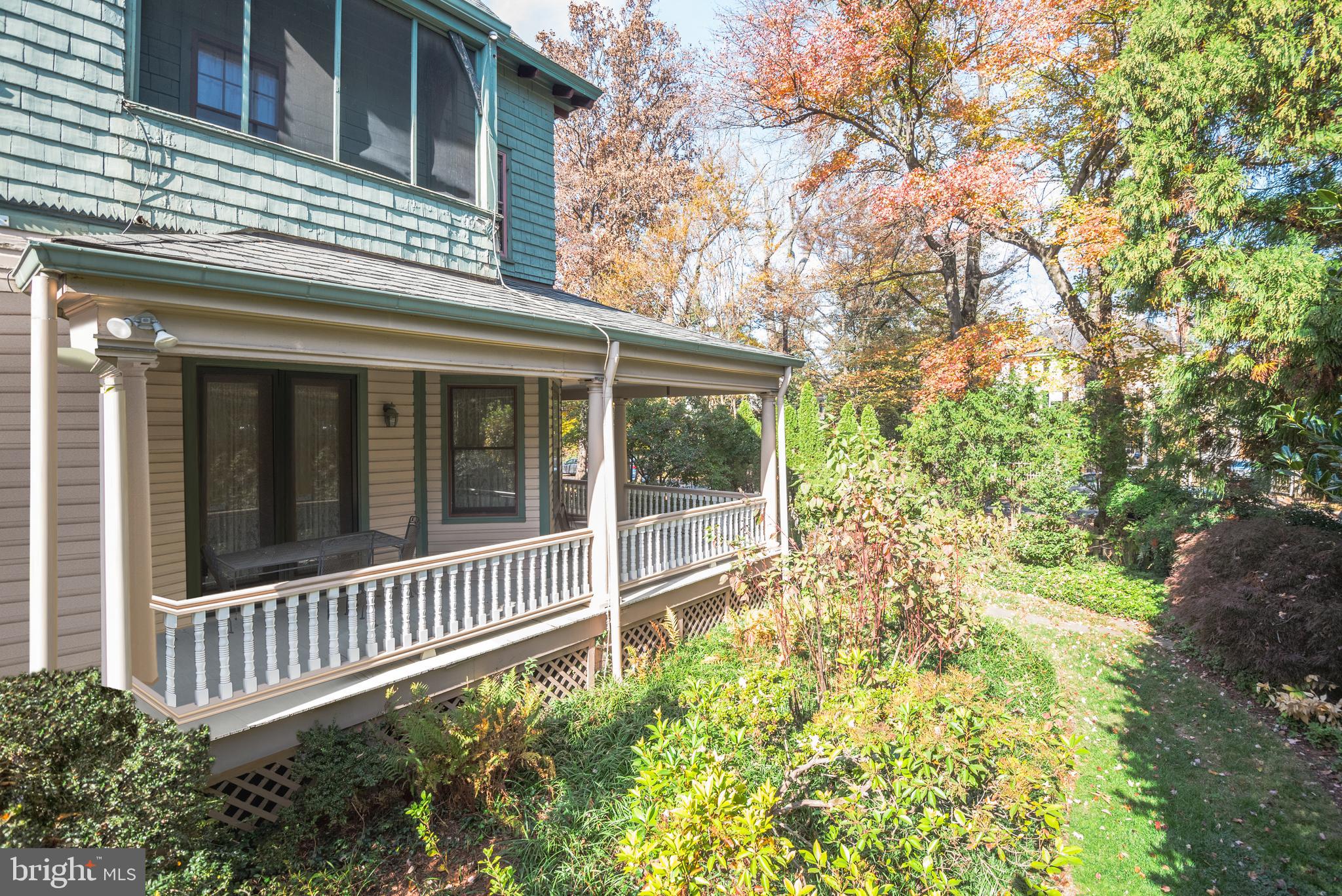 CHEVY CHASE VILLAGE - Residential