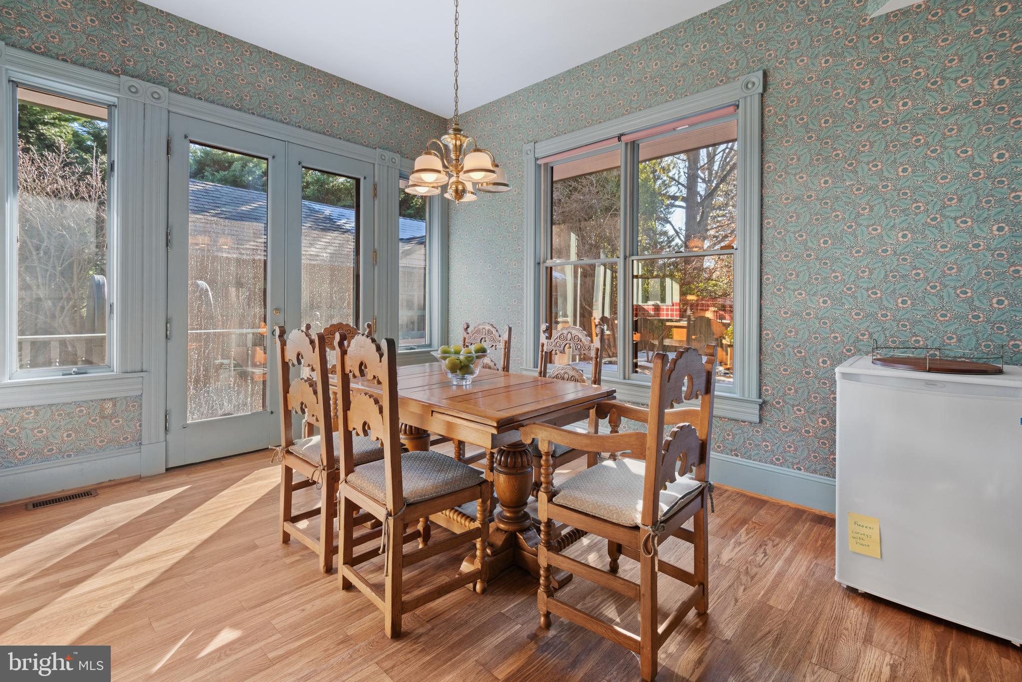 CHEVY CHASE VILLAGE - Residential