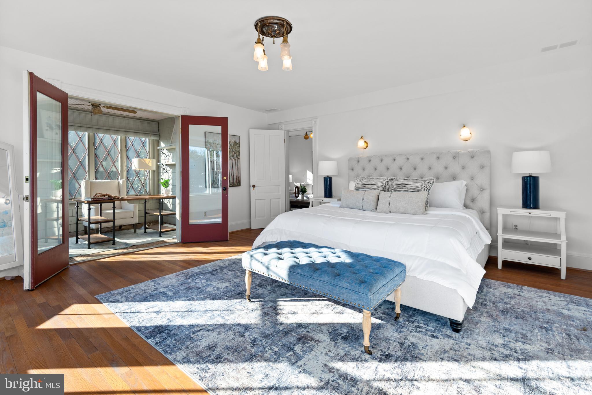 CHEVY CHASE VILLAGE - Residential