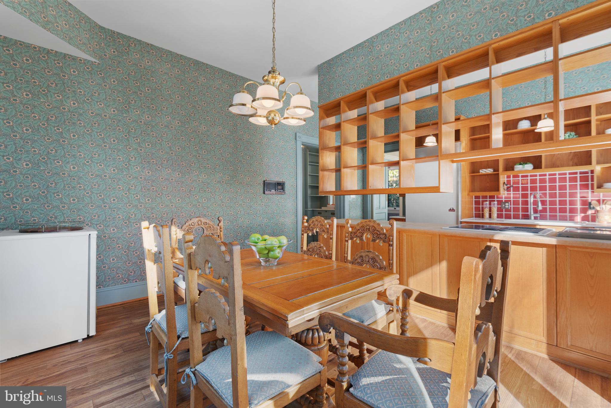 CHEVY CHASE VILLAGE - Residential