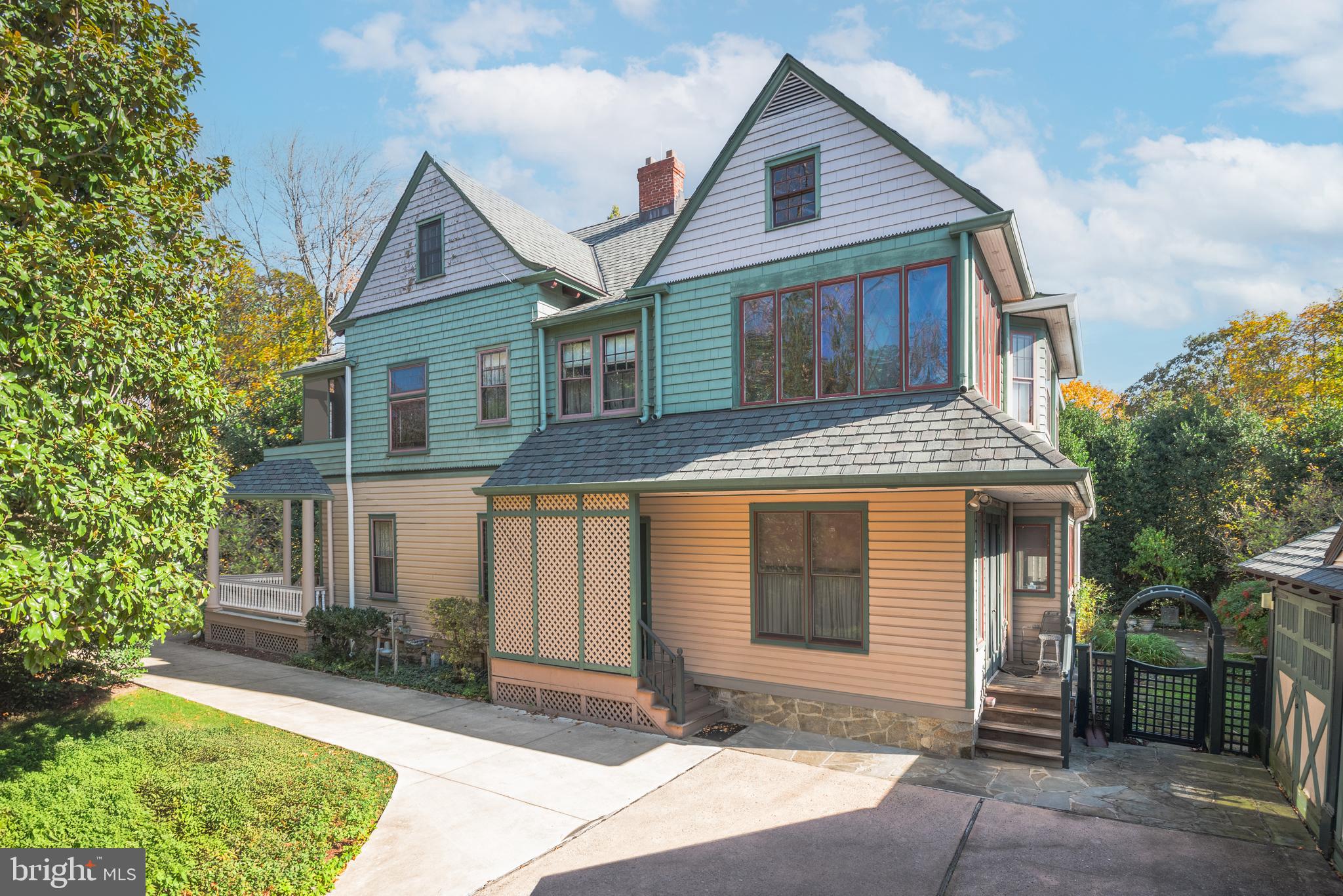 CHEVY CHASE VILLAGE - Residential