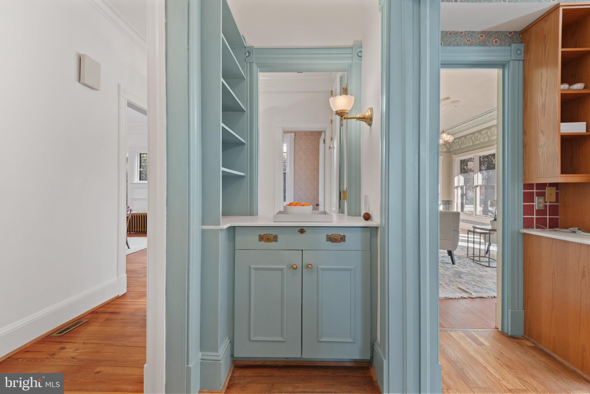 CHEVY CHASE VILLAGE - Residential