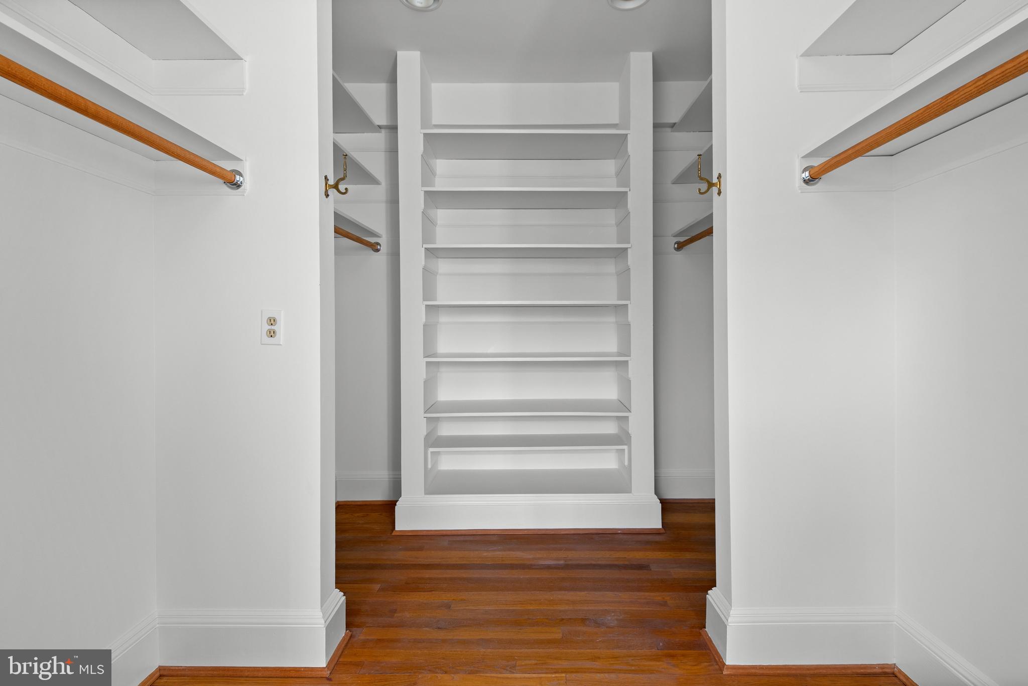 CHEVY CHASE VILLAGE - Residential