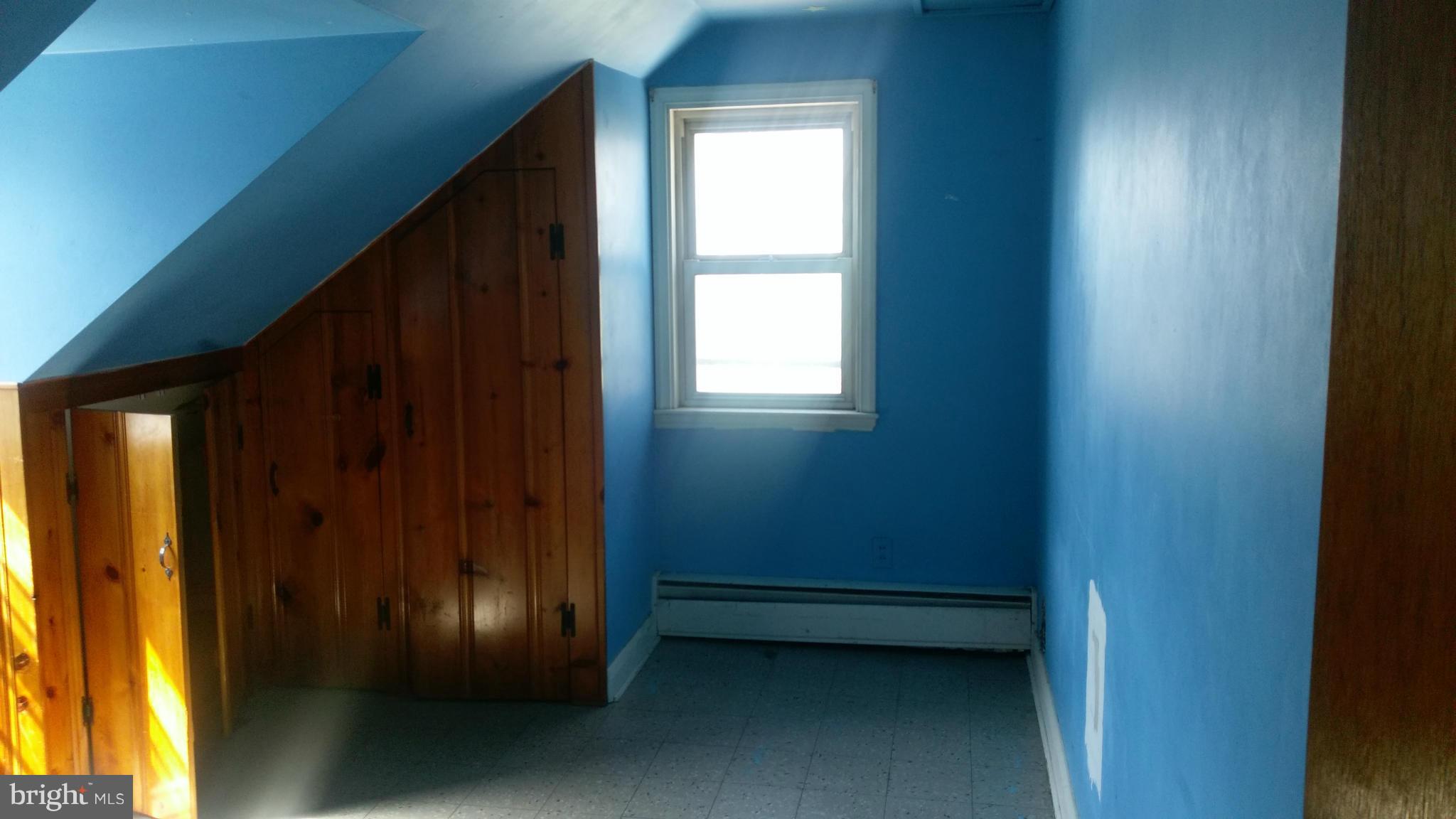 HILLENDALE PARK - Residential