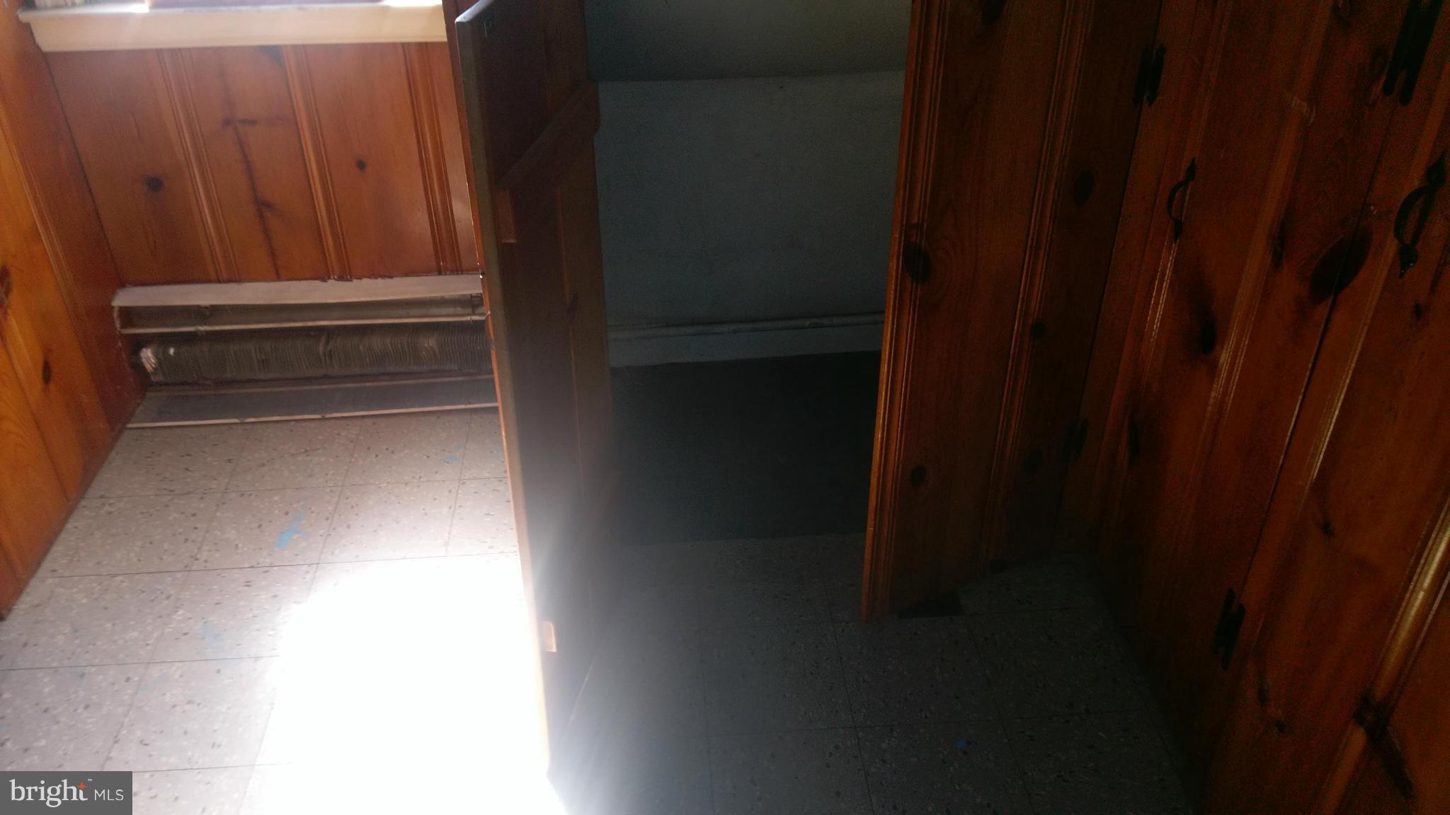 HILLENDALE PARK - Residential