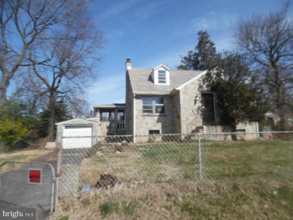 HILLENDALE PARK - Residential