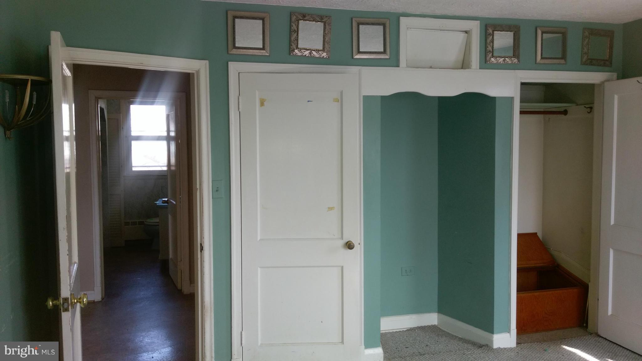 HILLENDALE PARK - Residential