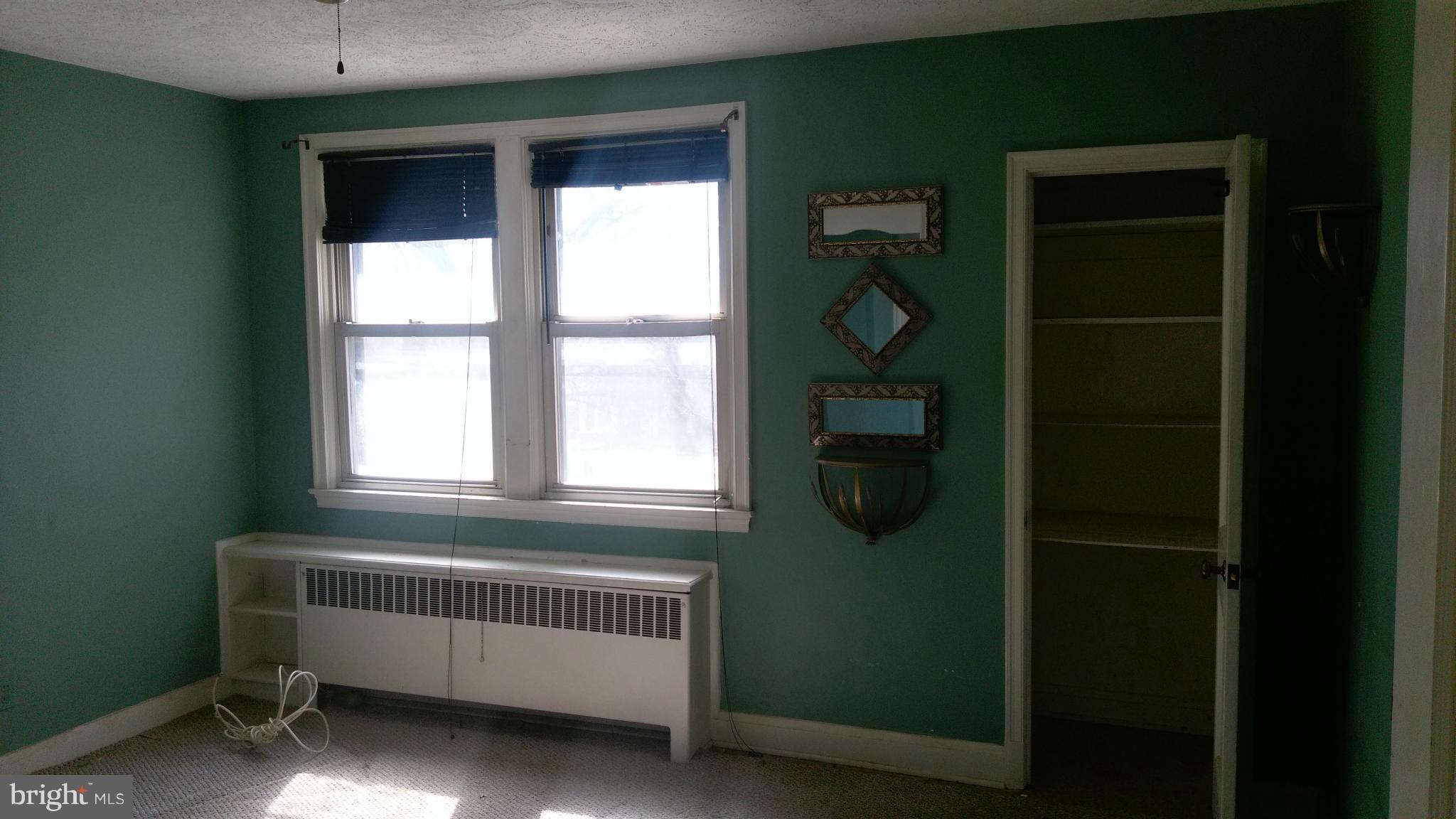 HILLENDALE PARK - Residential