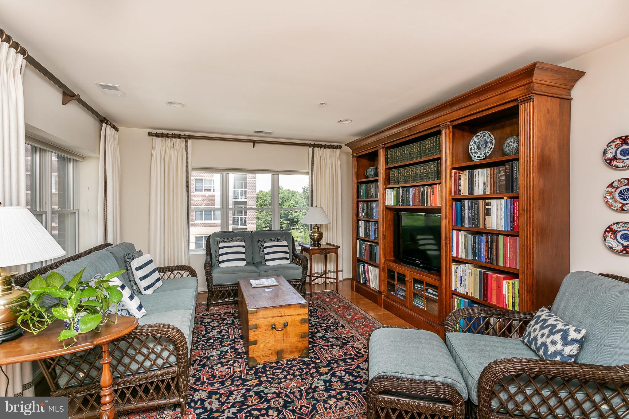 ROUNDWOOD RIDGE - Residential