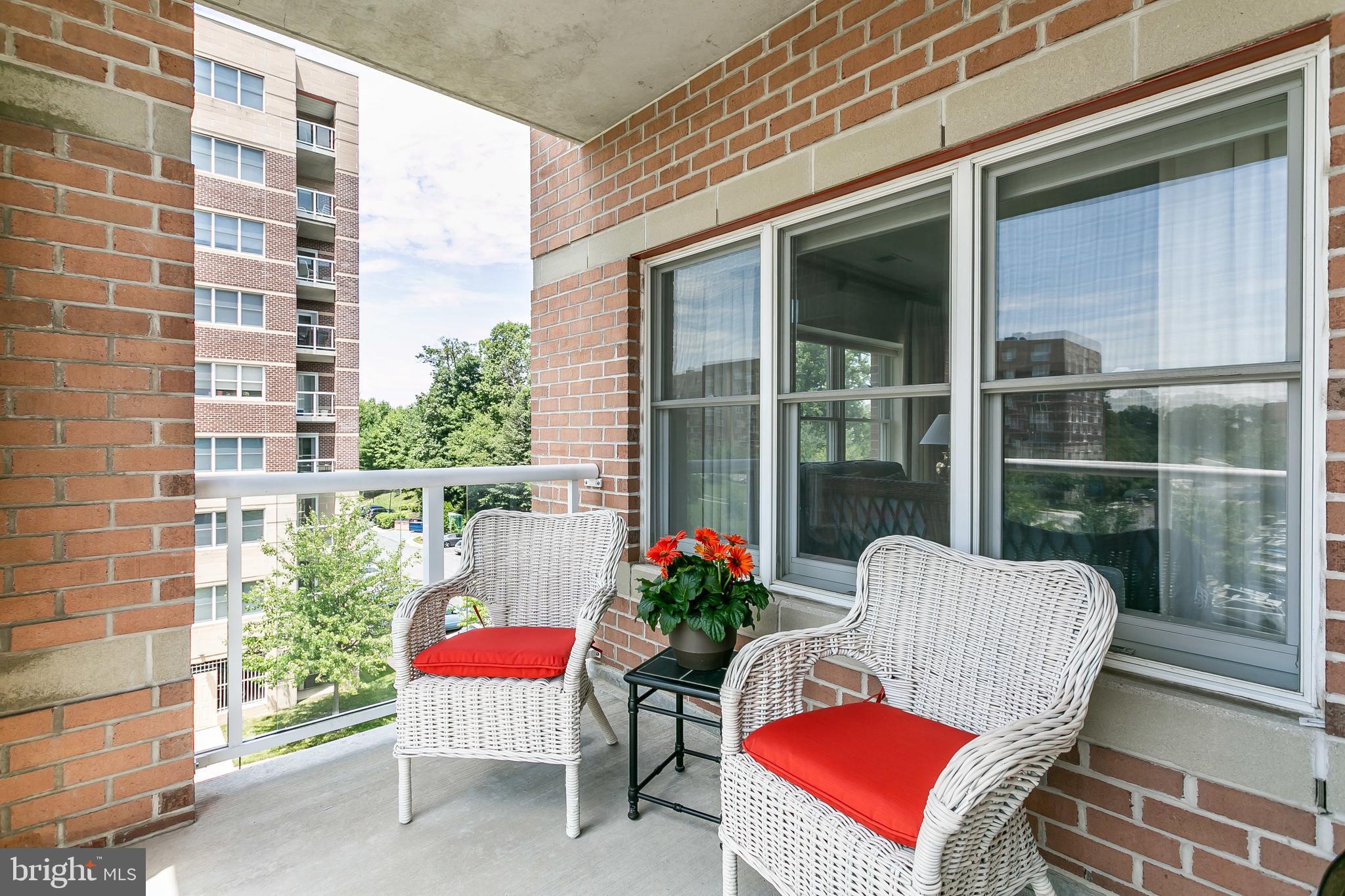 ROUNDWOOD RIDGE - Residential