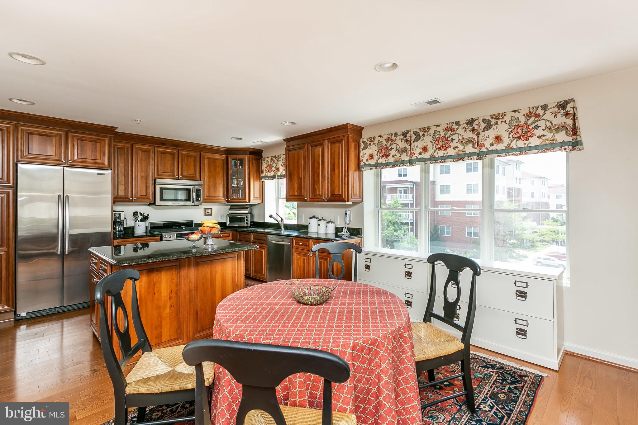 ROUNDWOOD RIDGE - Residential