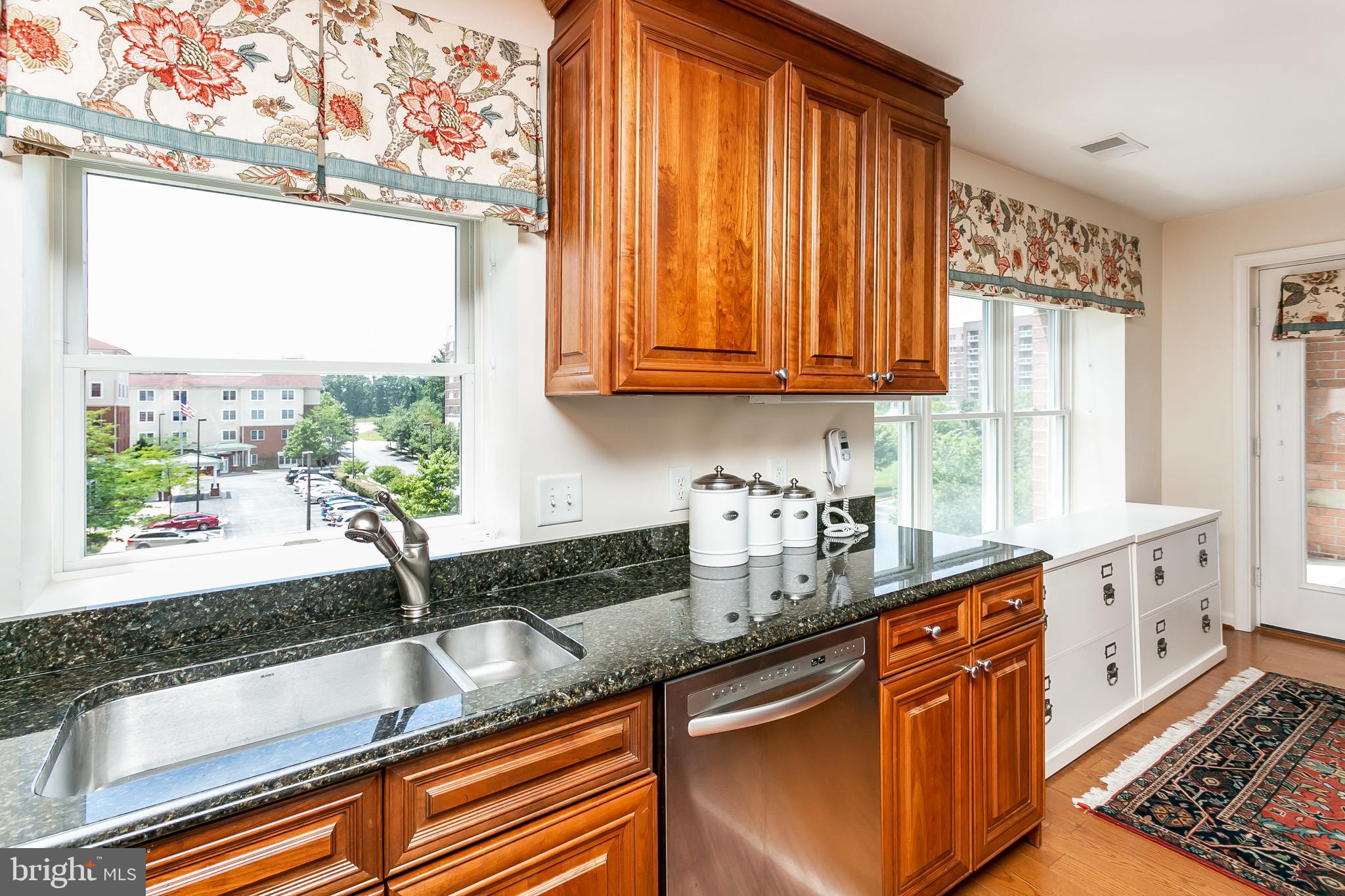 ROUNDWOOD RIDGE - Residential