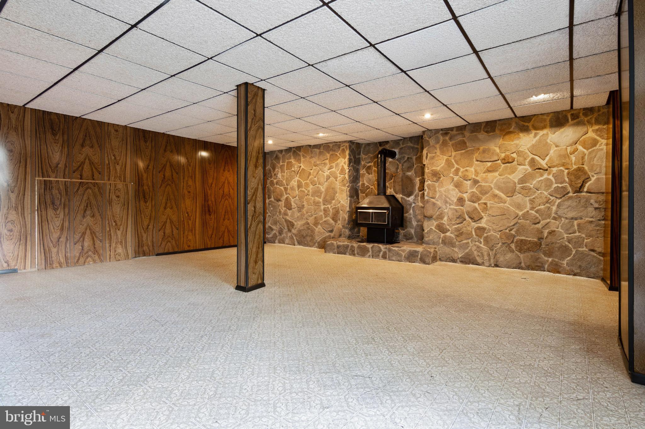 LAKE SHORE - Residential