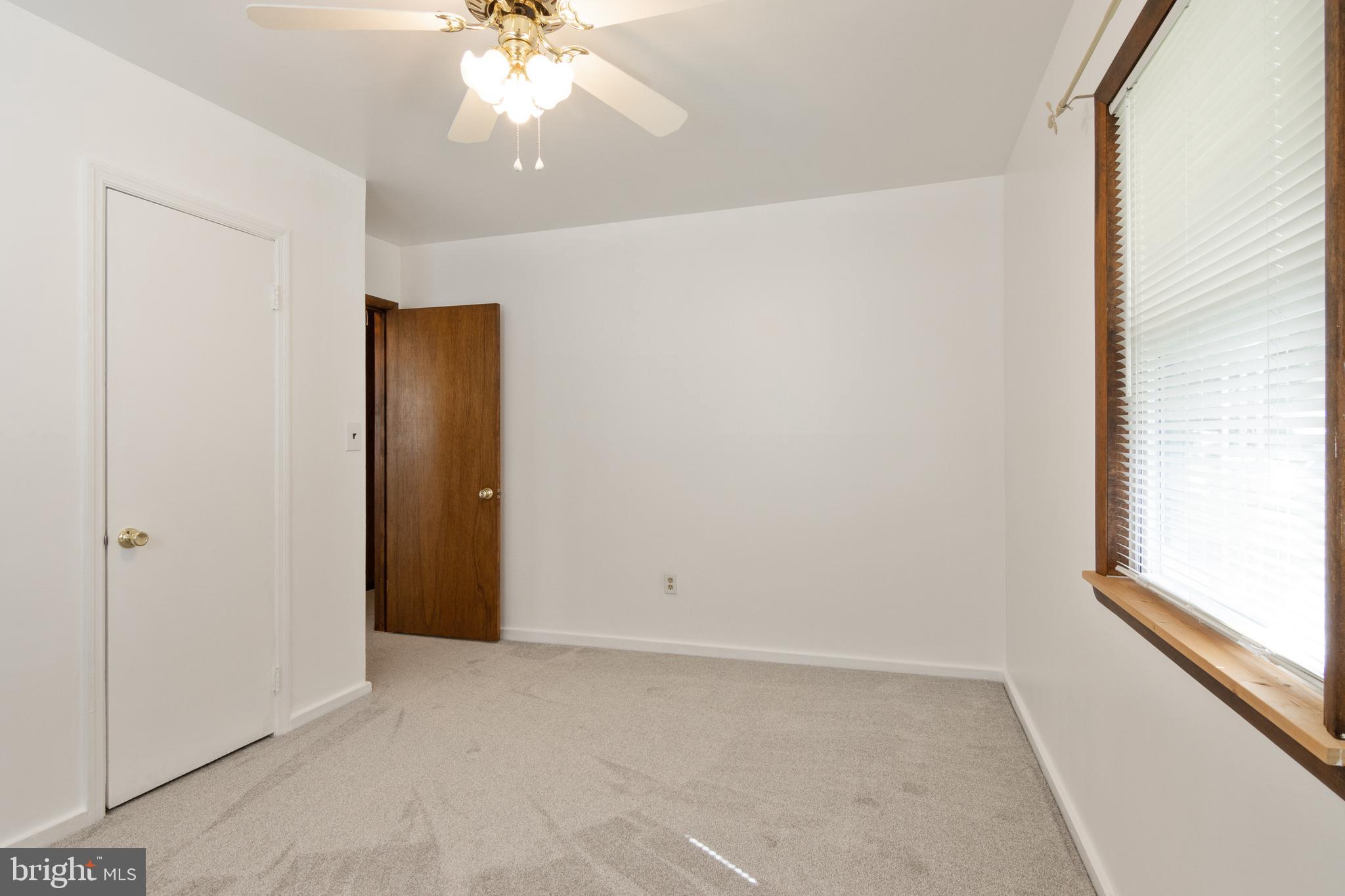 LAKE SHORE - Residential