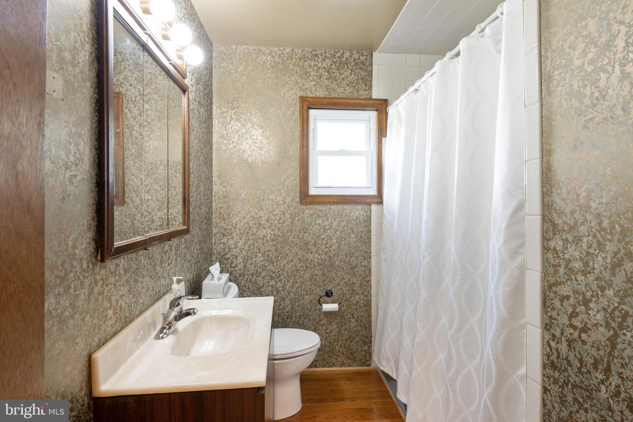 LAKE SHORE - Residential