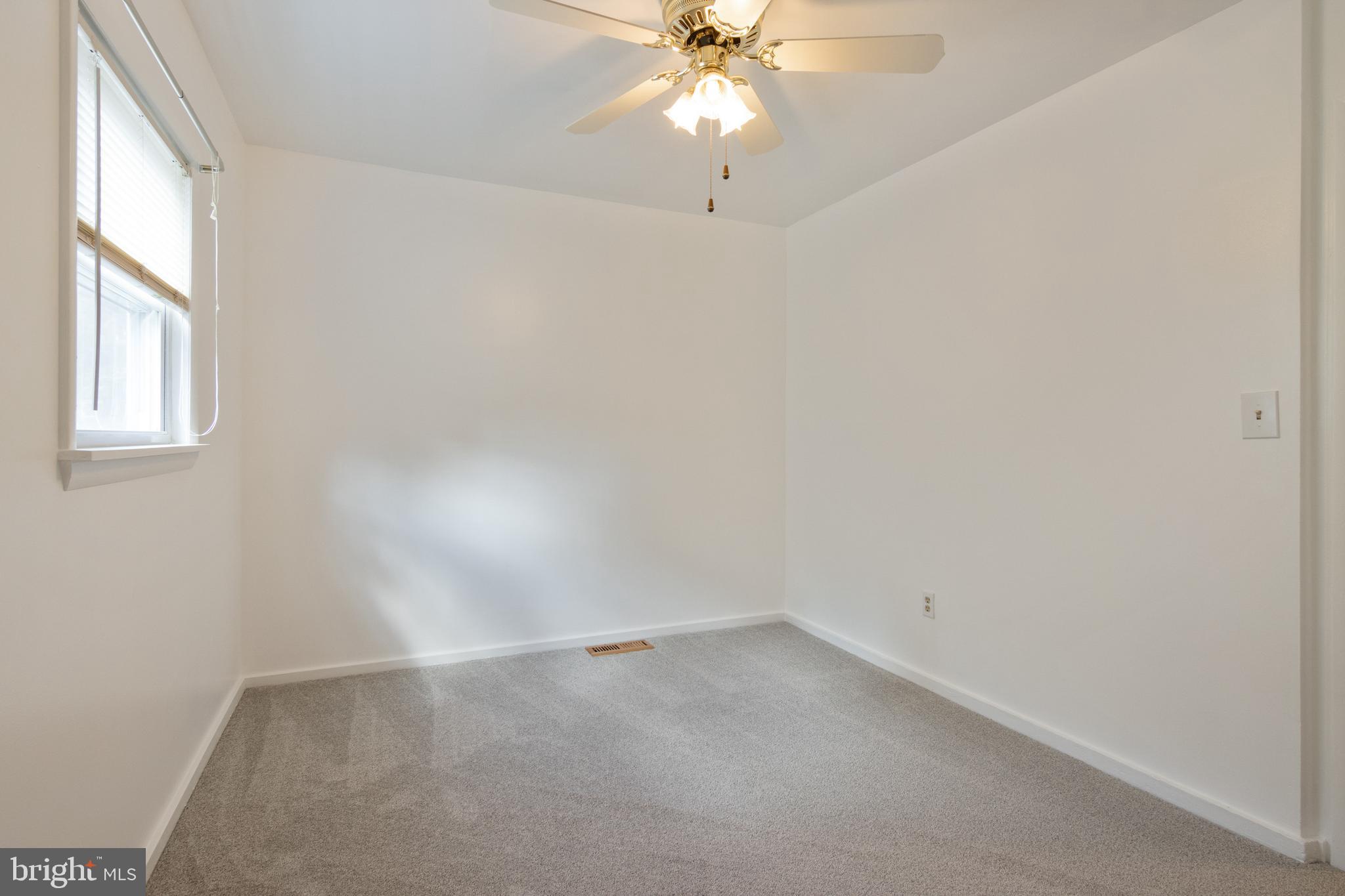 LAKE SHORE - Residential