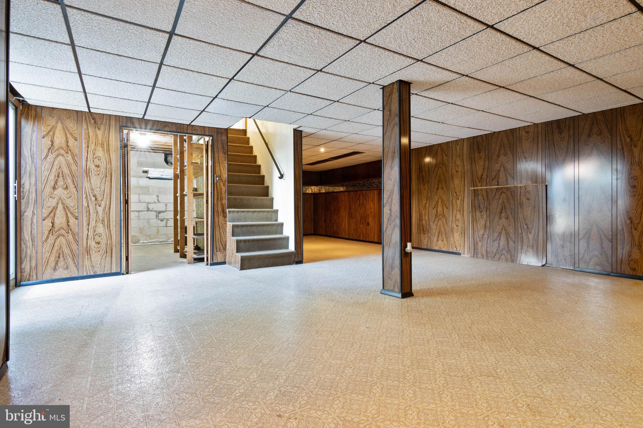 LAKE SHORE - Residential