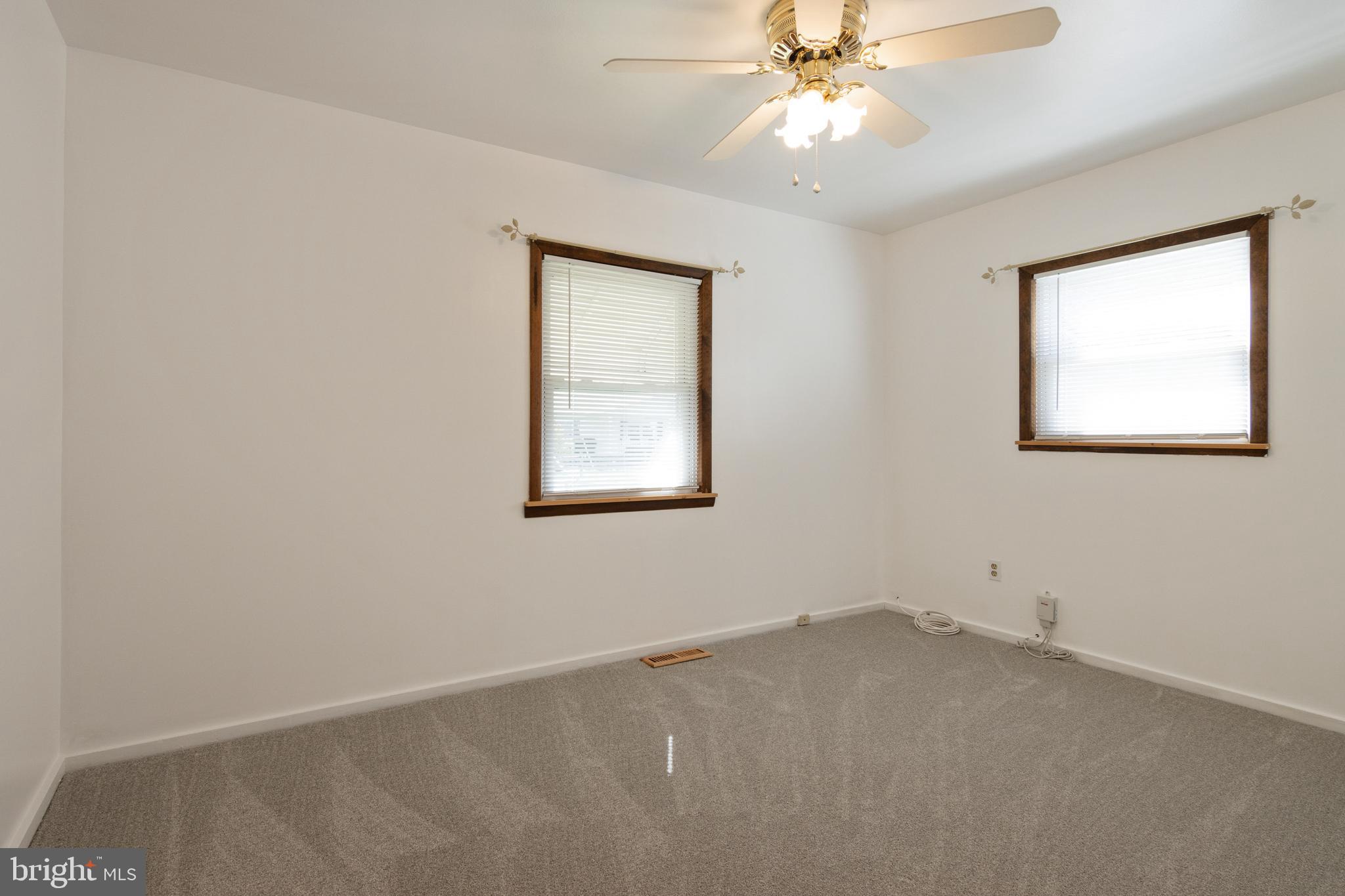 LAKE SHORE - Residential