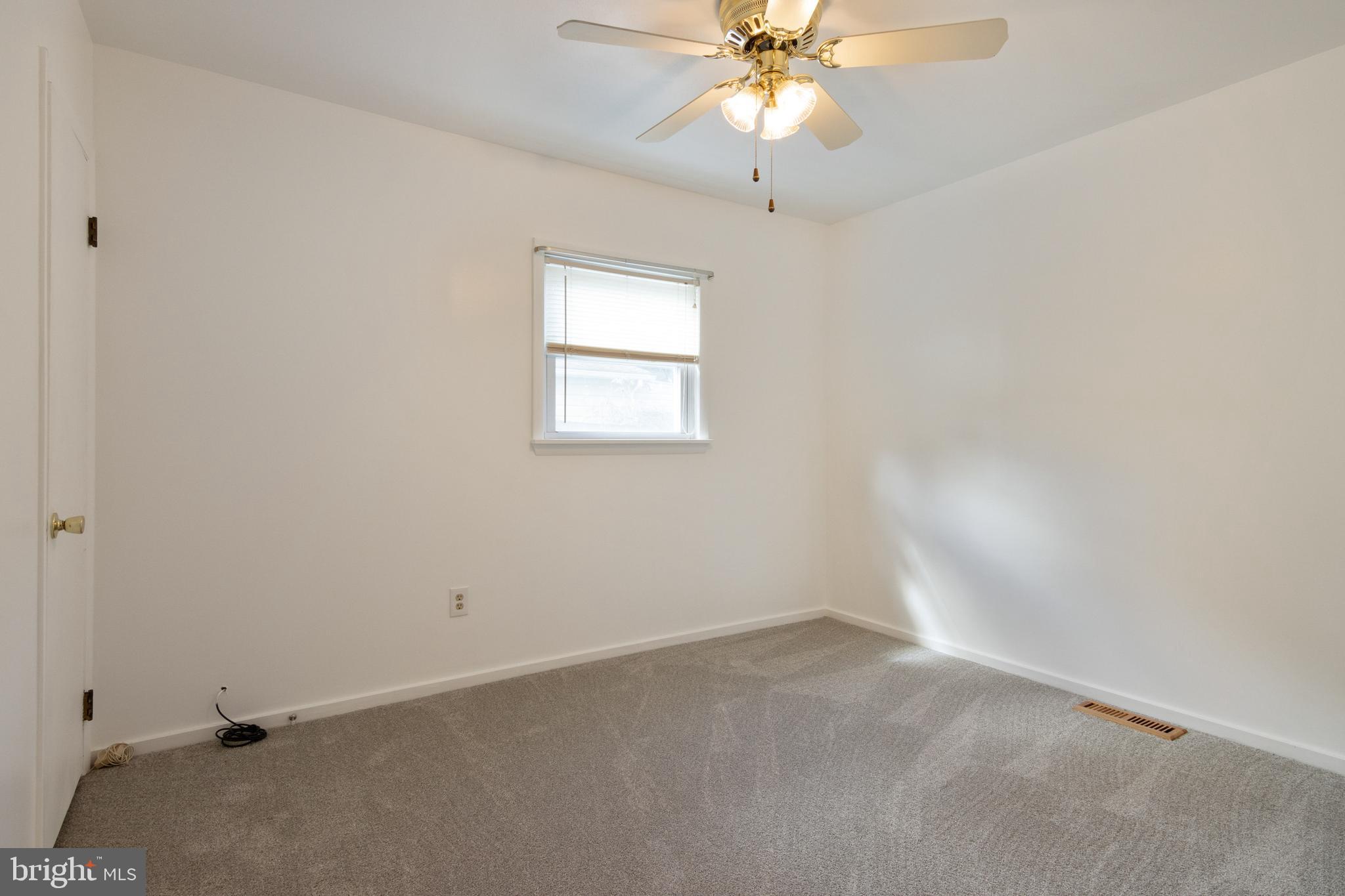 LAKE SHORE - Residential