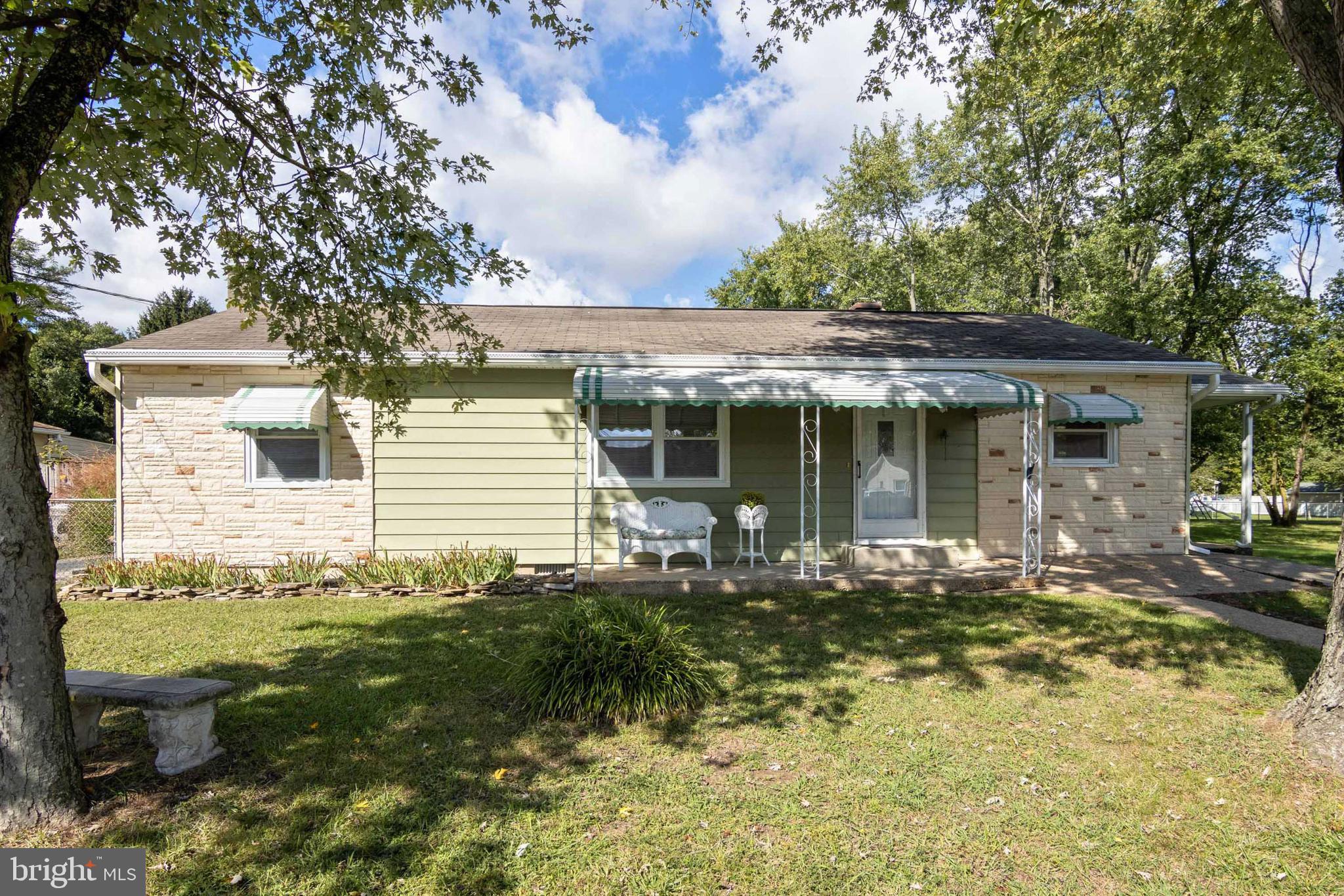 LAKE SHORE - Residential