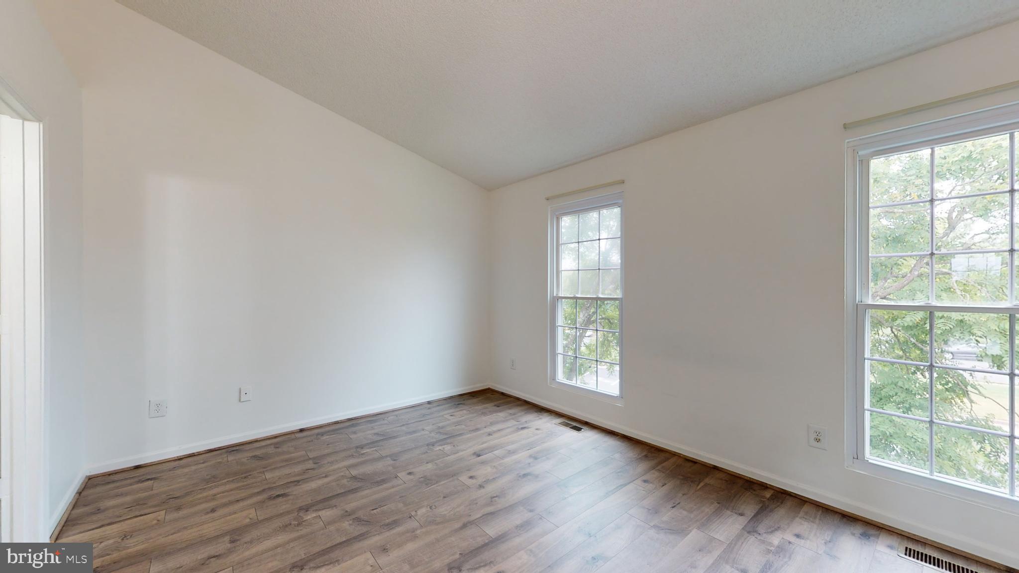 HIGHLAND MEWS - Residential