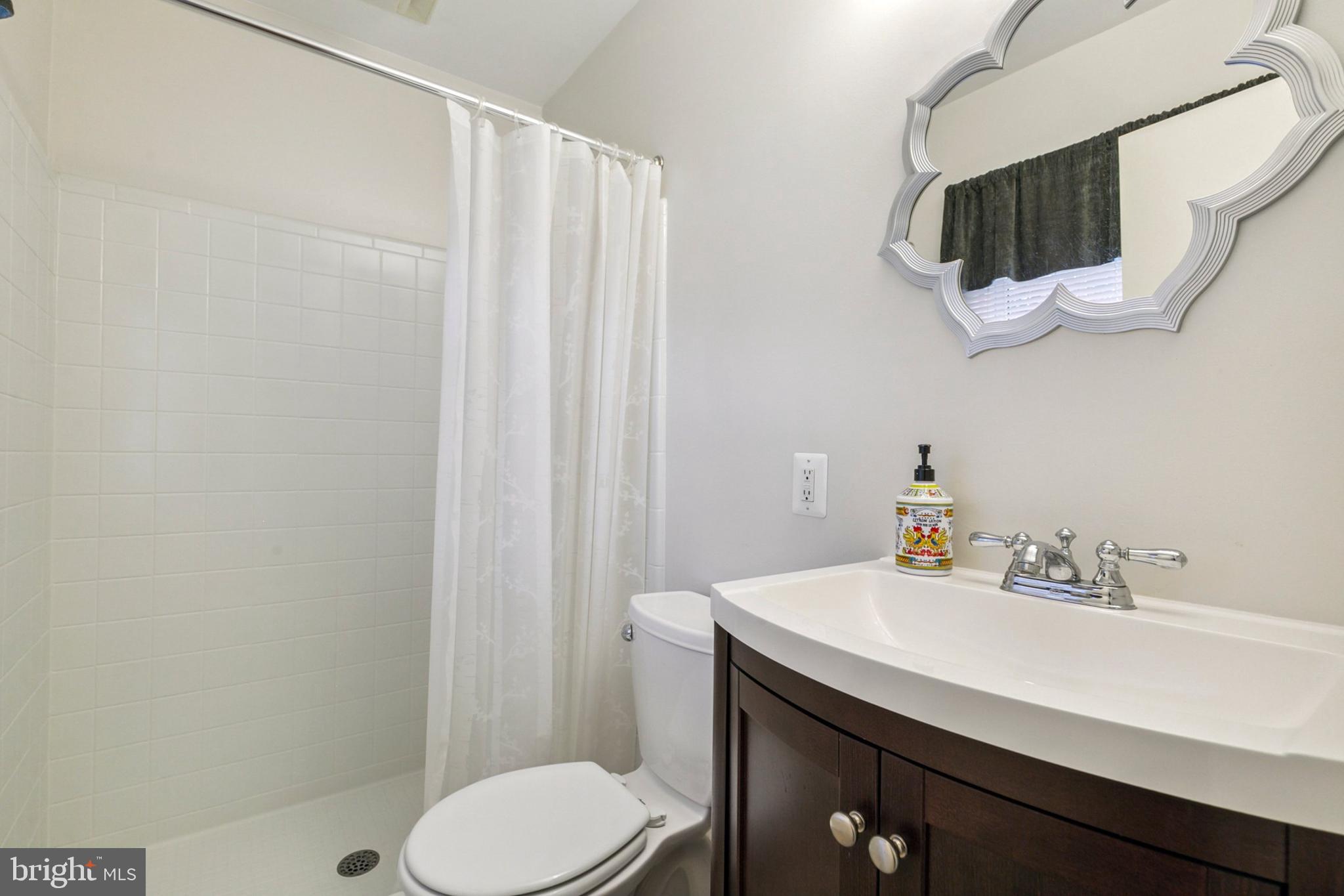 MILL CREEK TOWNE - Residential