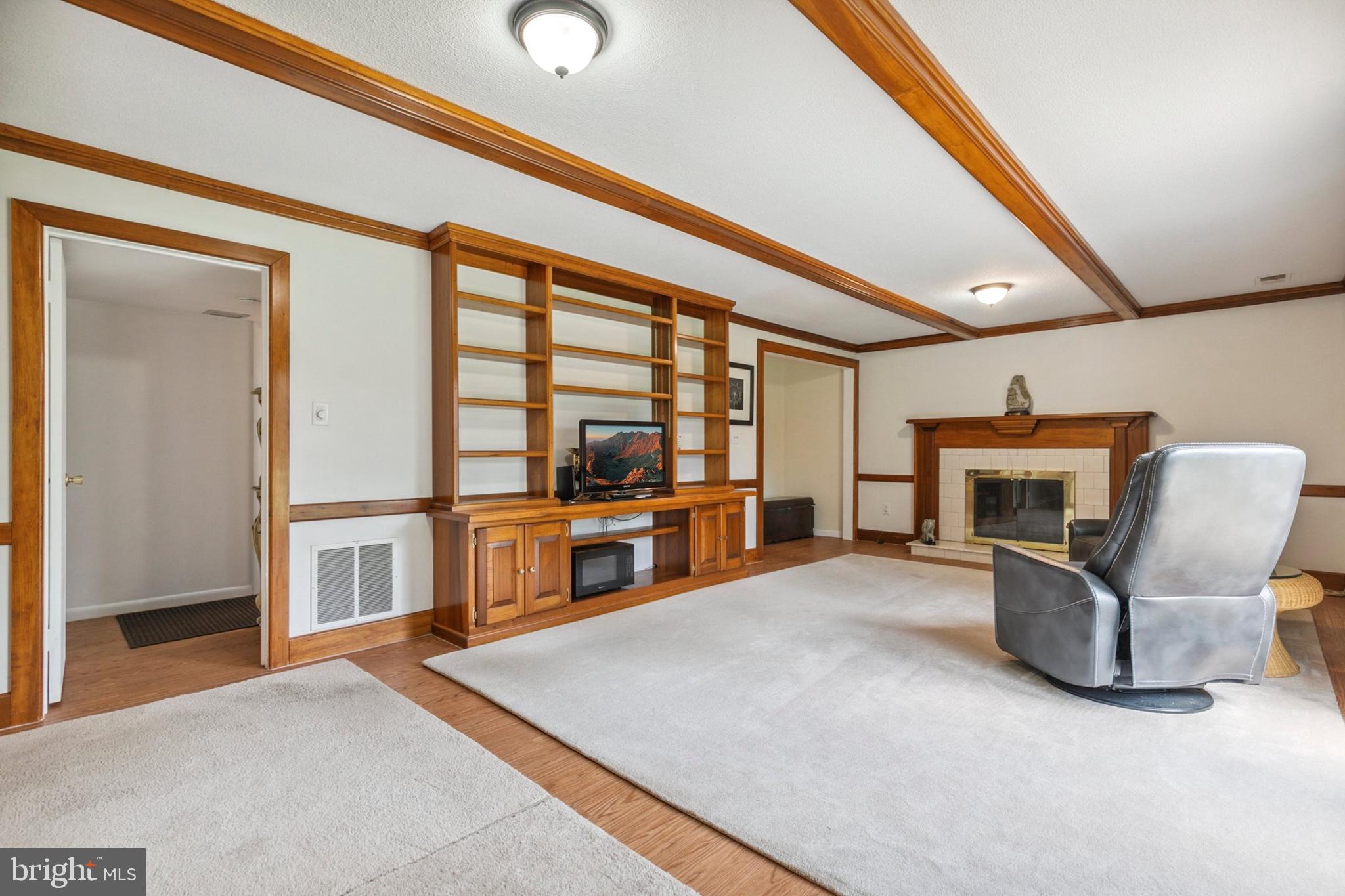 MILL CREEK TOWNE - Residential