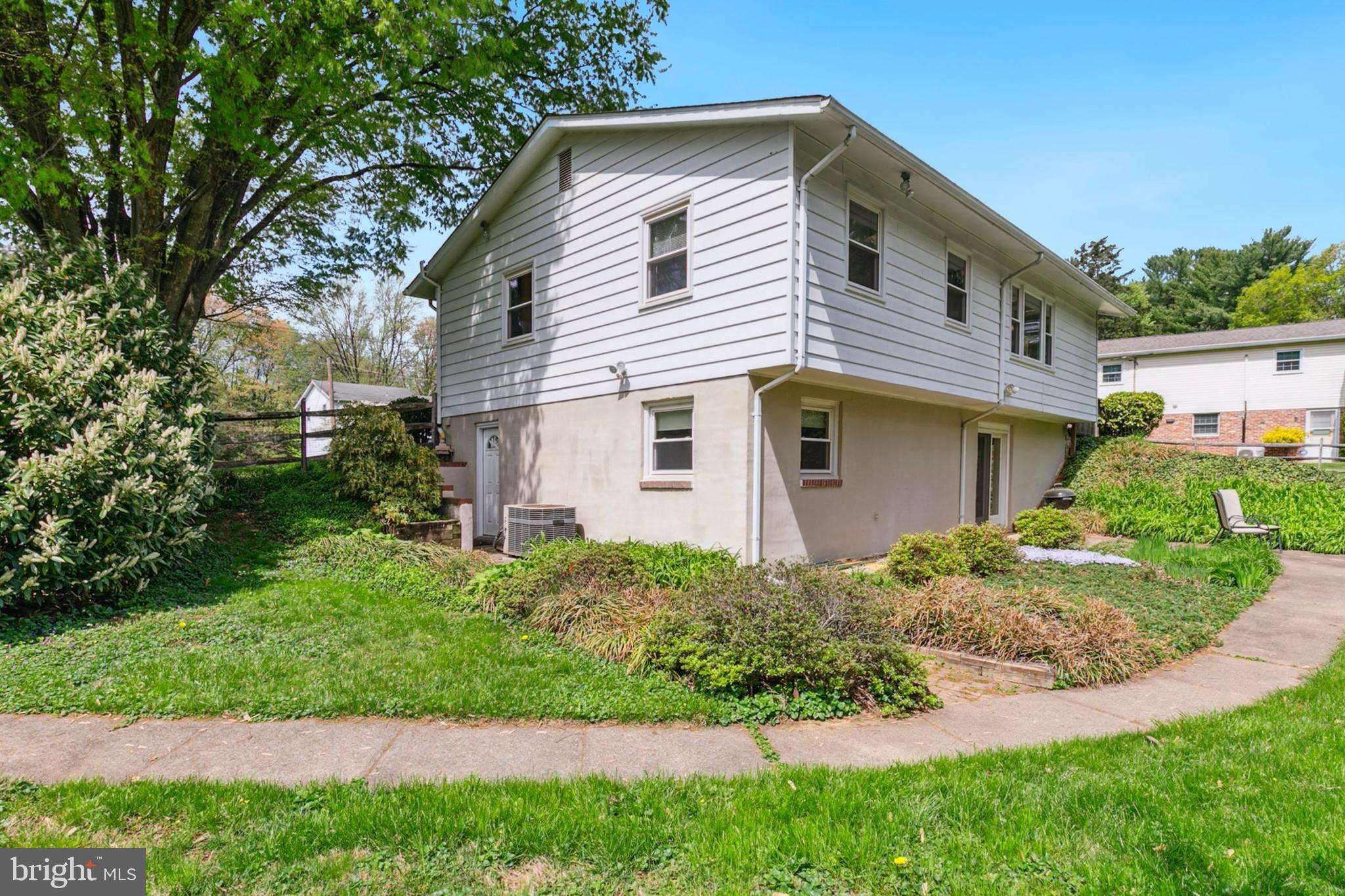 MILL CREEK TOWNE - Residential