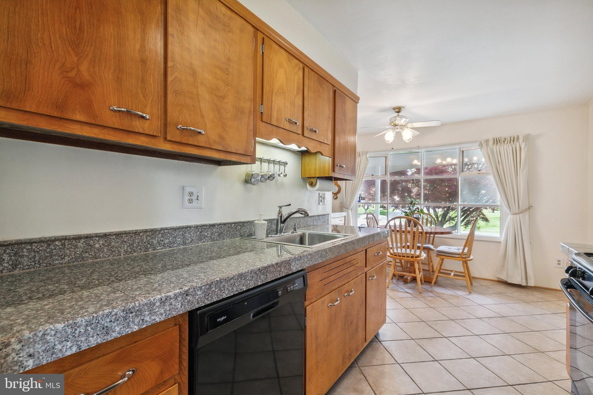 MILL CREEK TOWNE - Residential