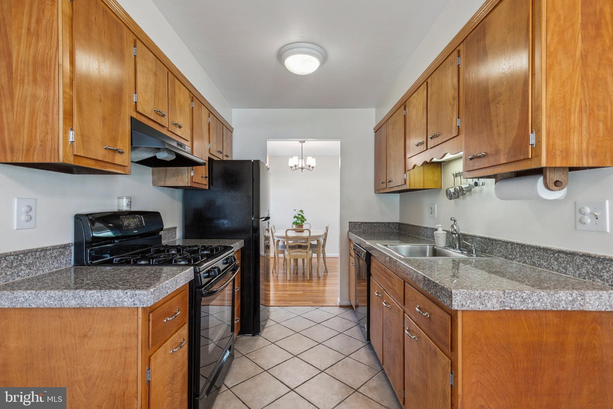 MILL CREEK TOWNE - Residential