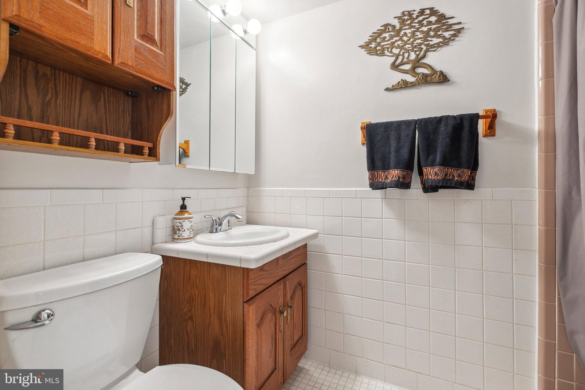 MILL CREEK TOWNE - Residential