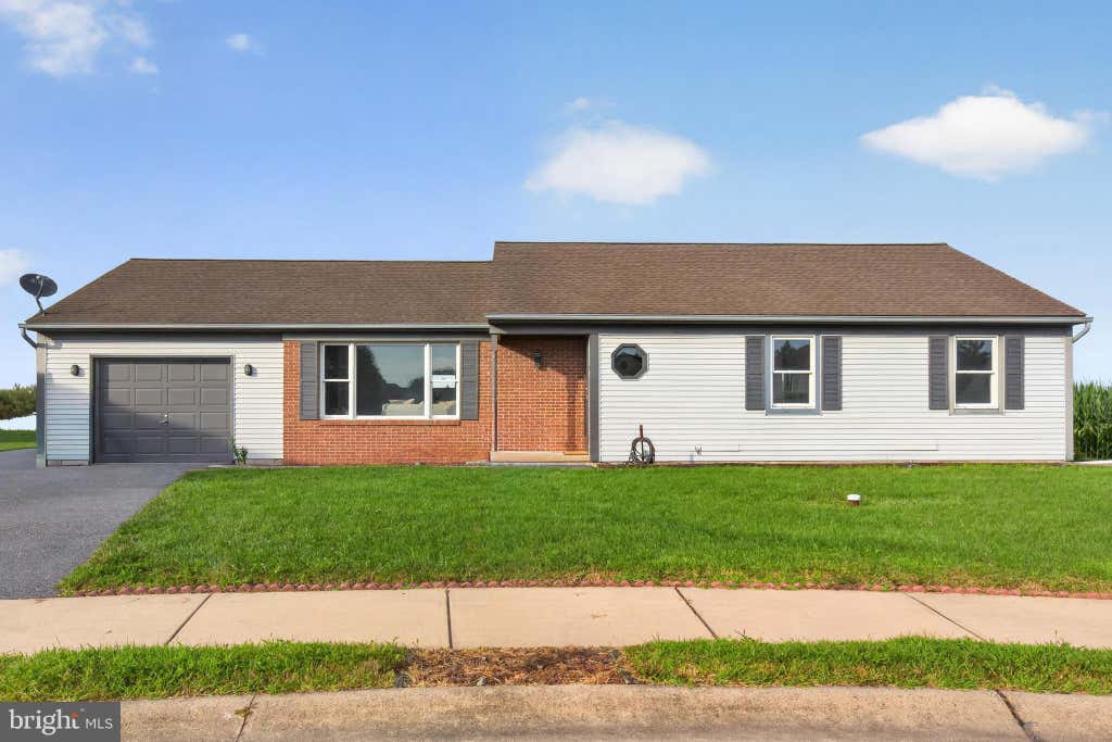 Photo of 209 Birch Circle, NEW HOLLAND, PA 17557 (MLS # PALA2093834)