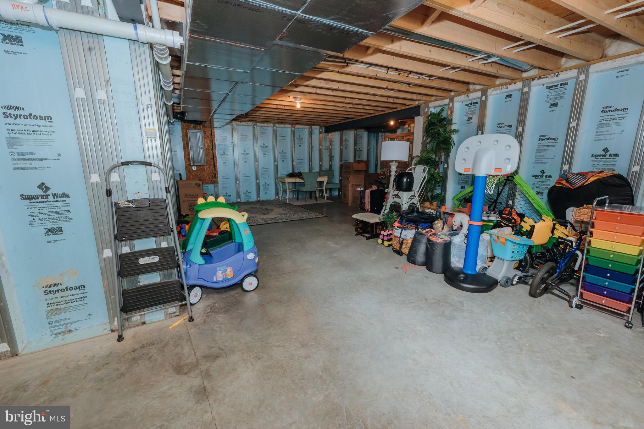 THE LAKES AT DONEGAL SPRINGS - Residential