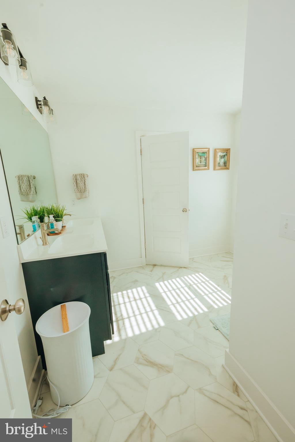 THE LAKES AT DONEGAL SPRINGS - Residential