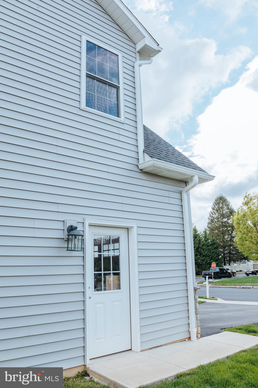 133 CHARLAN BOULEVARD