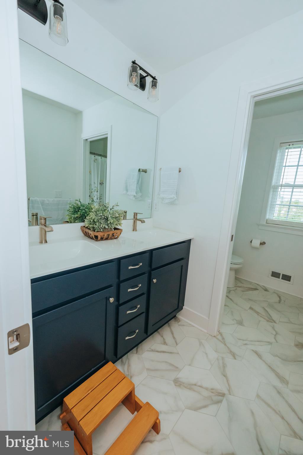 THE LAKES AT DONEGAL SPRINGS - Residential