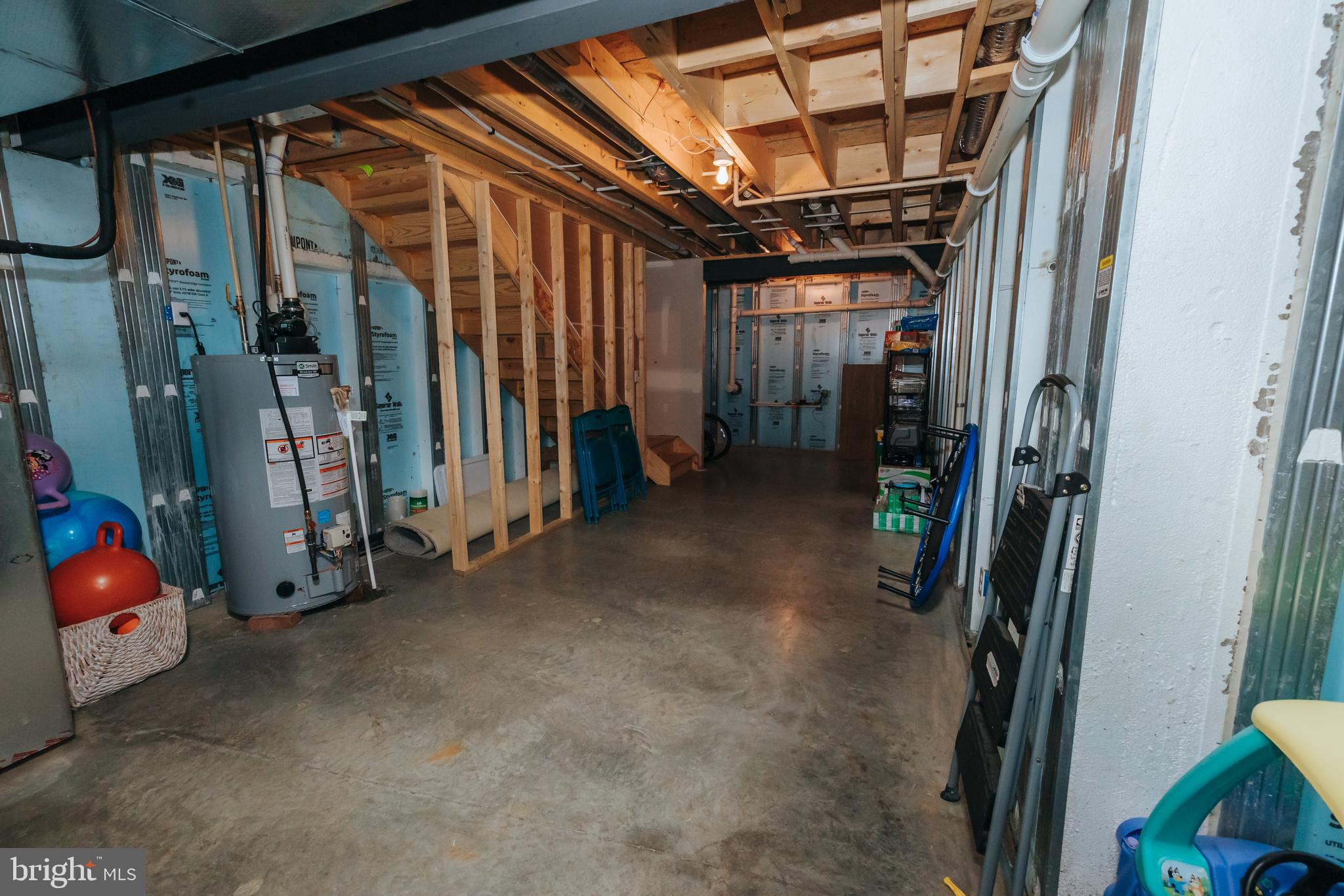 THE LAKES AT DONEGAL SPRINGS - Residential