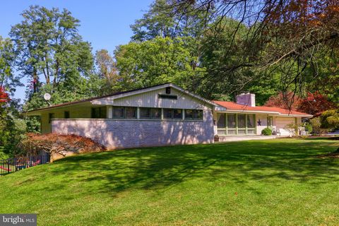 Photo of 5571 LINCOLN HWY, GAP, PA 17527 (MLS # PALA2026190)