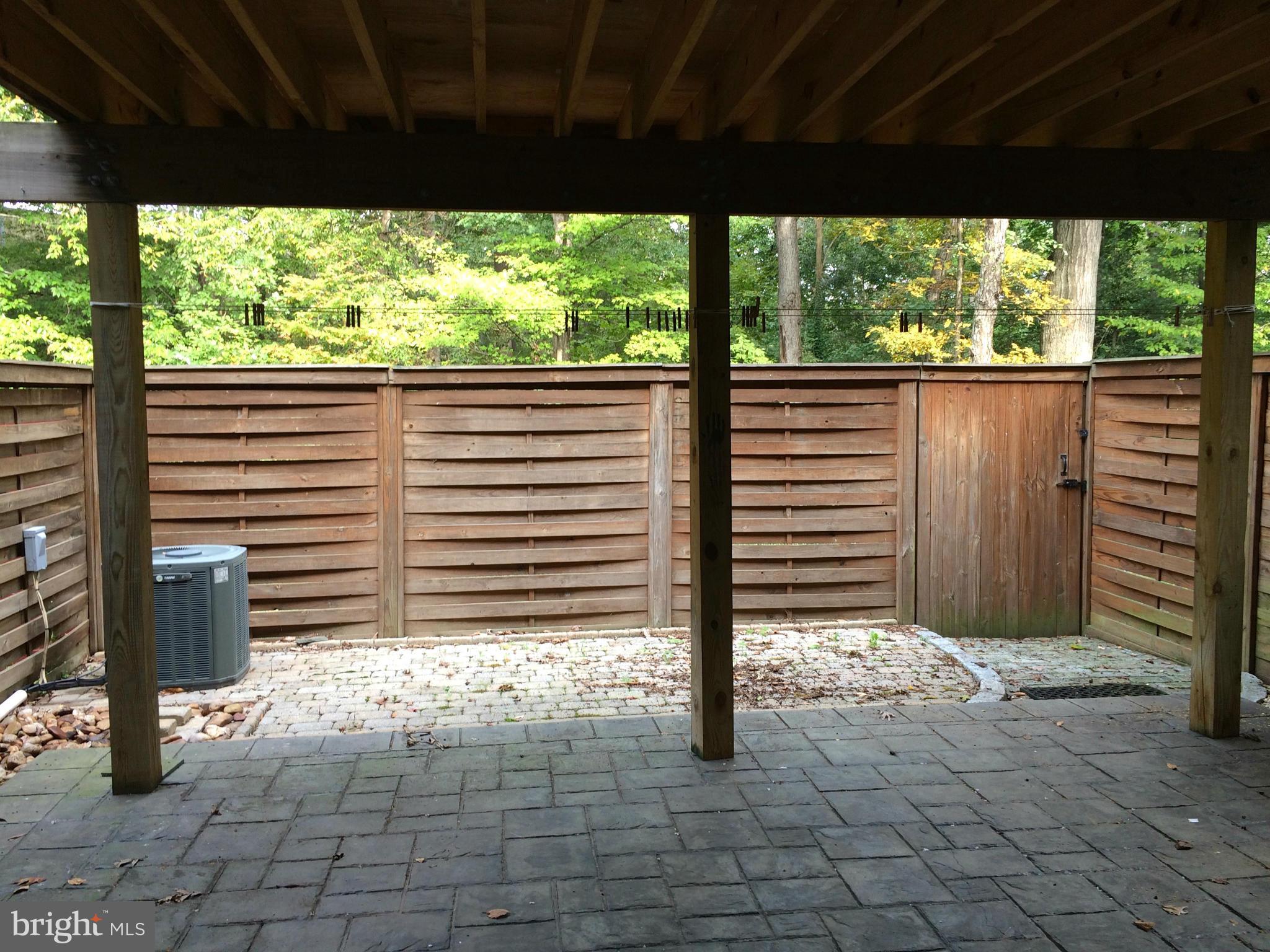 GREENWICH HILL - Residential Lease